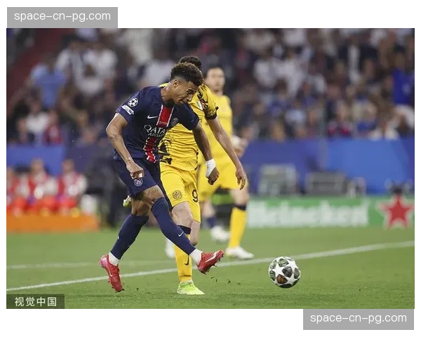 巴黎3-2逆转摩纳哥，杜埃两射一传导演大翻盘