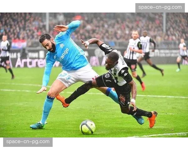 积分榜分析:亚特兰大、拉齐奥、罗马三队同分,最后三轮定欧战命运 积分榜分析:亚特兰大、拉齐奥、罗马三队同分,最后三轮定欧战命运